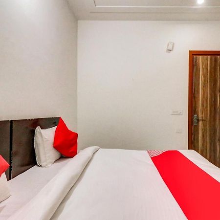 Hotel Oyo 71597 The Shivaay Residency Gurgaon Exterior foto