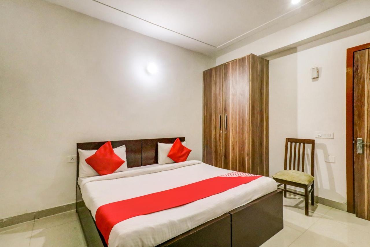 Hotel Oyo 71597 The Shivaay Residency Gurgaon Exterior foto