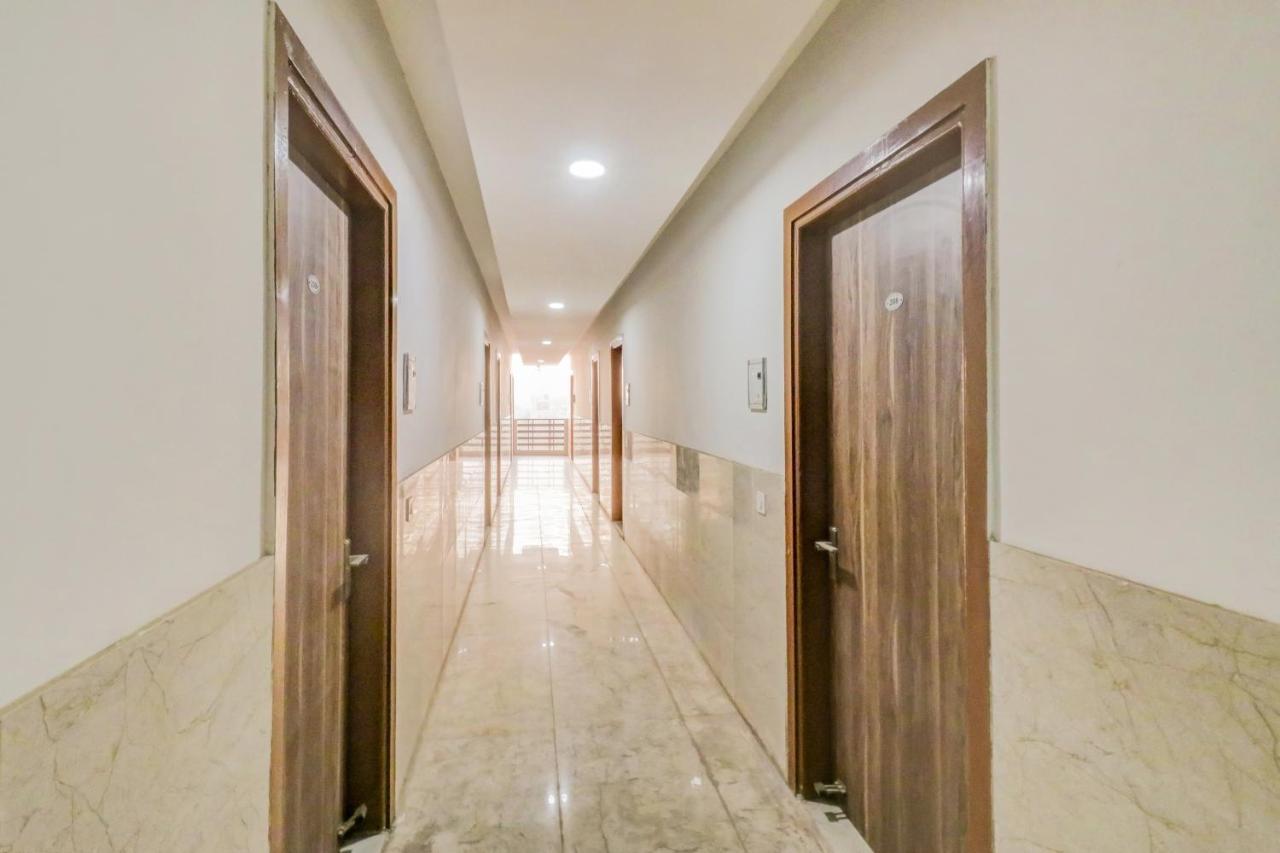 Hotel Oyo 71597 The Shivaay Residency Gurgaon Exterior foto
